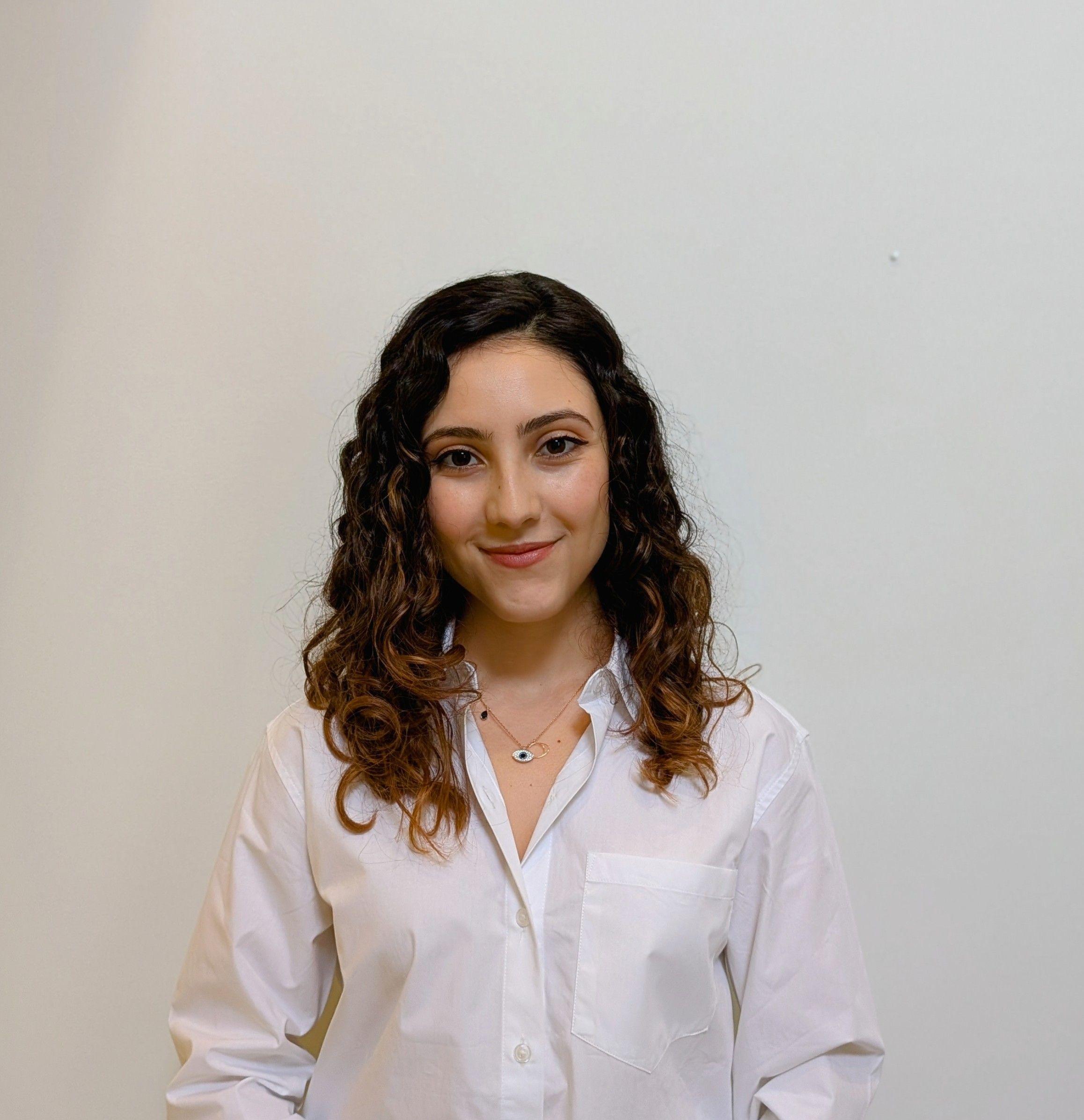 Dr. Avisa Mohammad Hassani, O.D.