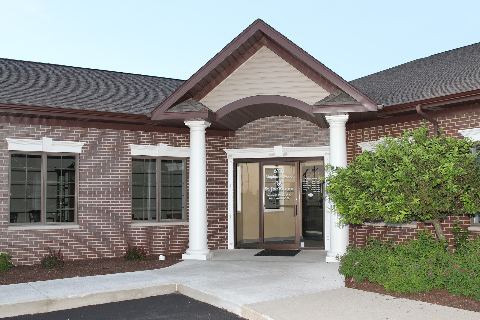 6110 Maplecrest Road