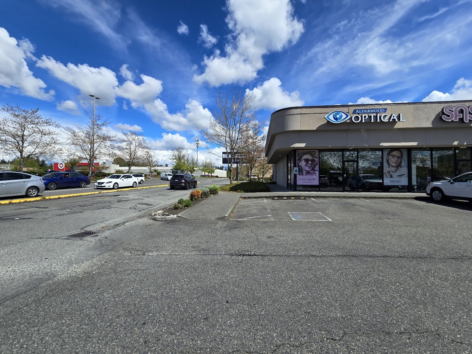 18411 Alderwood Mall Parkway