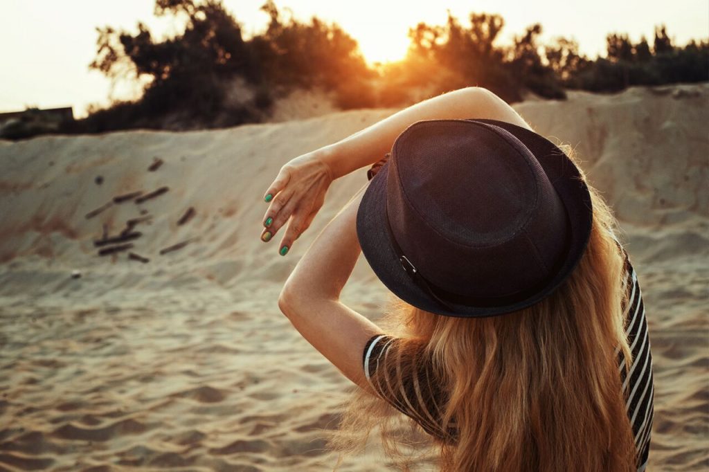 Shielding20Eyes20From20Sun201280x853_preview1-1024x682-1.